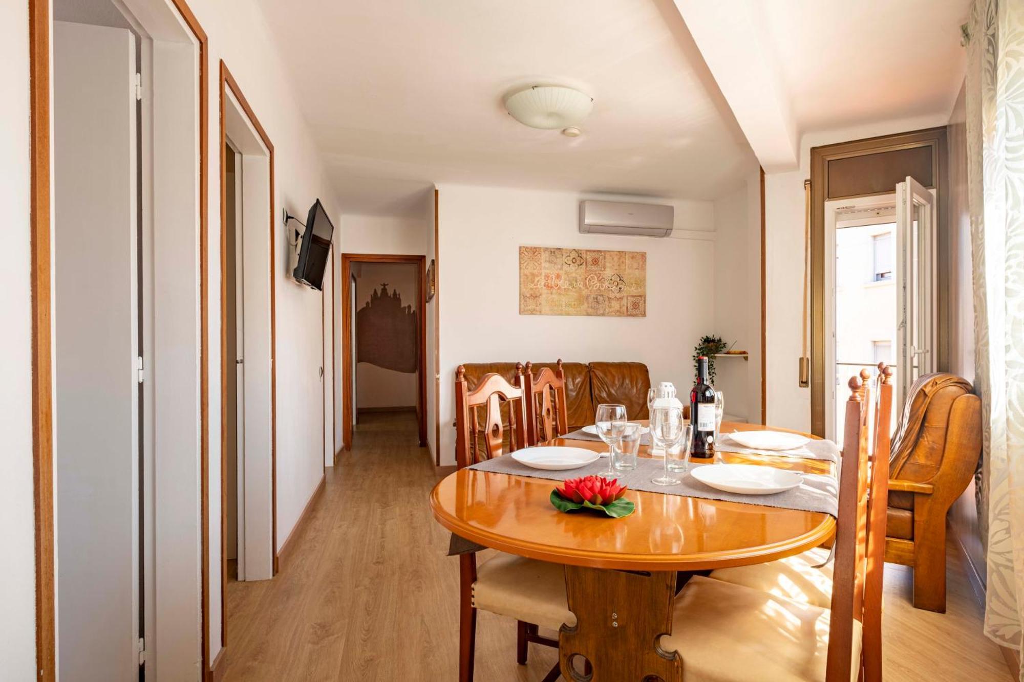 Apartmán 5 Min To The Sea And 15 Min To Barcelona Center Sant Adria de Besos Exteriér fotografie